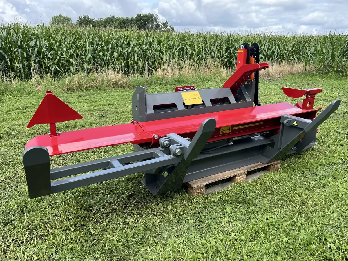 PROcompact-S - De compacte aanbouw zaagkloofmachine voor professioneel gebruik